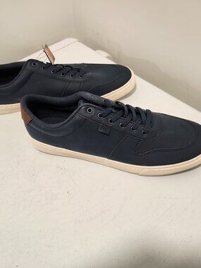 Men's Lace-Up Casual City Sneakers